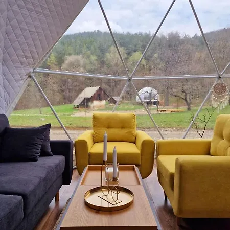 Nomad Domes Hotel Ruginesti Exterior photo